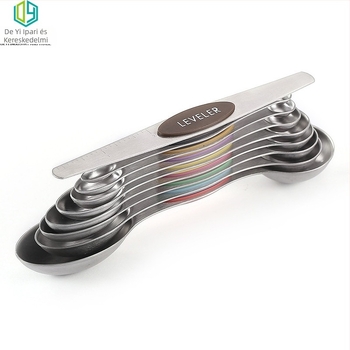 9 részes kettős végű mérőkanál készlet sütéshez, 430 rozsdamentes acélból, graduált poharakkal