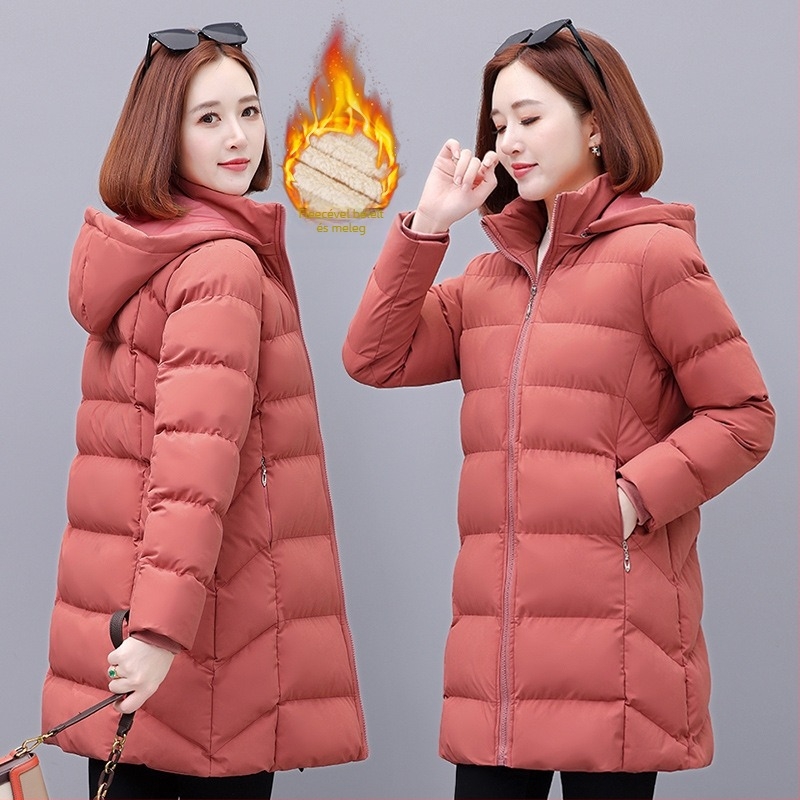 Női középhosszú toll-gyapjú töltetű kabát leválasztható kapucnival, cipzáras zárás, poliészter anyag