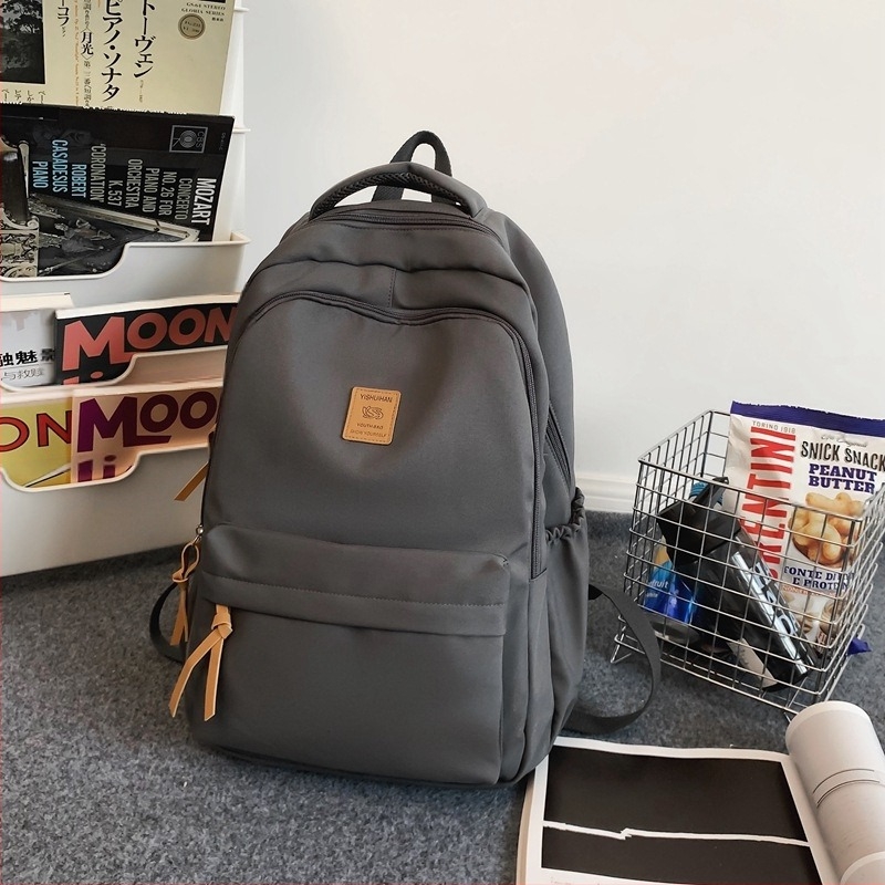 Donelle nejlon hátizsák – 14 hüvelykes laptop-kompatibilitás, párnázott vállpántok, kapacitás 20 L alatt, utcai stílus