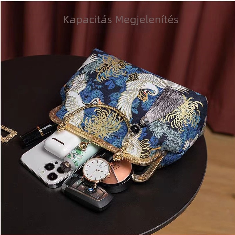 Tuba Bear pamutból készült keretes táska záró mechanizmussal, váll- vagy keresztpántos, függőleges négyzet alak, bélés poliészter-pamut