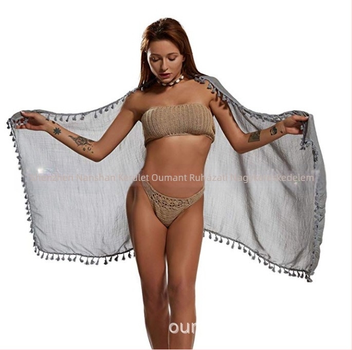 Női strandtörölköző hemp anyagból, crepé szövés, monokróm minta, napvédő funkció, nyár
