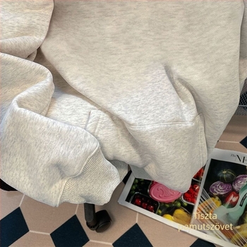 Koreai stílusú pulóver, pamut 96%+, betűs nyomás és patchwork, hosszú ujjú, laza szabású