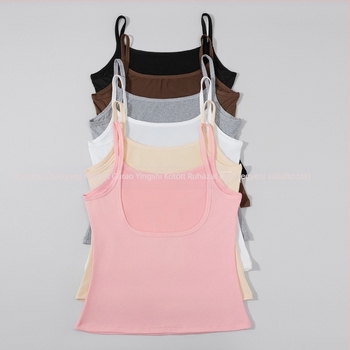 Nylon camisole, lyukas dizájnnal és hátsó rész nélküli kivitelben, kerek nyakú, nylon tartalom 80–90%, légáteresztő, minden évszakban viselhető