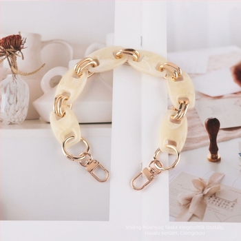 Akril lánc táskához – váll/crossbody kiegészítő, műanyag/gyanta, festett felület, kis és friss stílus, őszi 2024