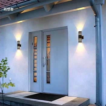 Kültéri falikar műanyag burkolattal, IP55 védelem, 2 LED dióda, bemeneti feszültség 110-220V