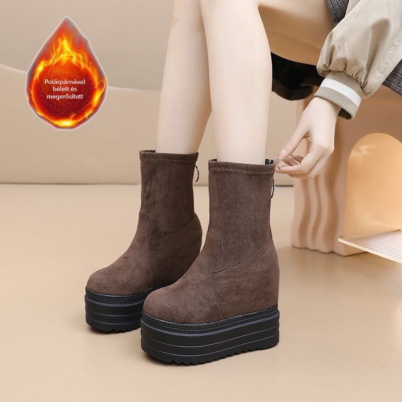 Bojtos csizma műplüss felsőrésszel, középmagasságú lábszár, kompozit talp, kerek orr, hátul cipzár