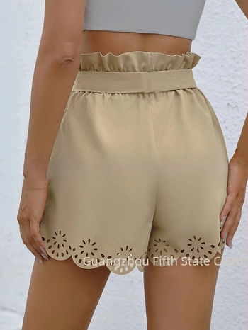 Női rövidnadrág övvel és hullámos szegéllyel, poliészter 95%+, 2024 nyár, casual stílus, japán–koreai casual stílus