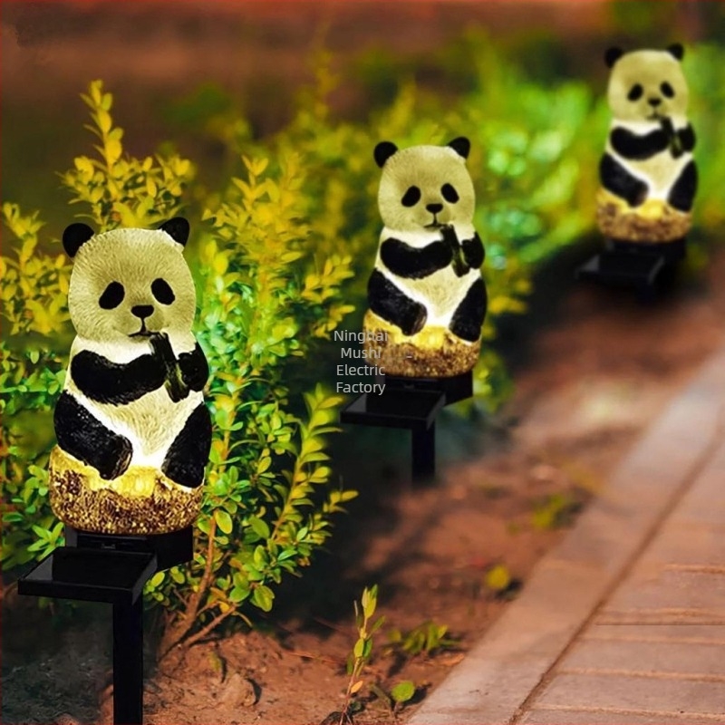 Napelemes Panda LED lámpa műgyantából, kültéri használatra, vízálló kerti és tájvilágítás