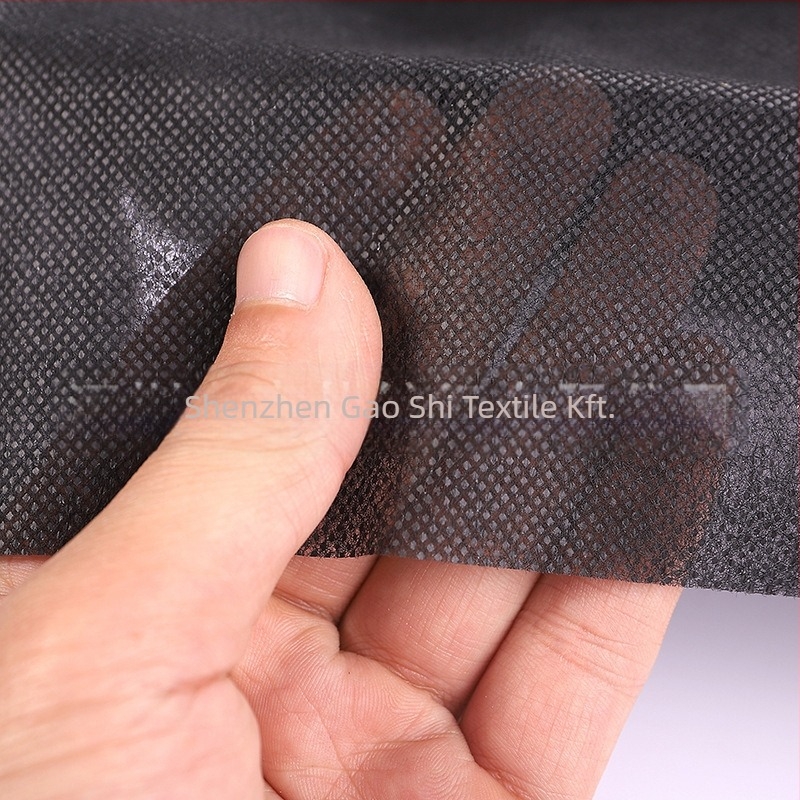 Lebomló gyomirtó kendő kertbe és gyümölcsösbe; légáteresztő polipropilén nem szőtt anyag; biológiailag lebomló.