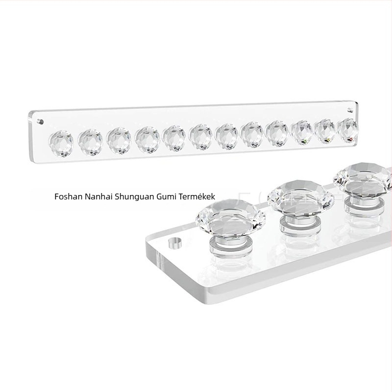 Akril ékszer falra szerelhető kiállító – egylapos, nyakláncok, karkötők és fülbevalók akasztóval, lézeres vágás, 2024 ősz