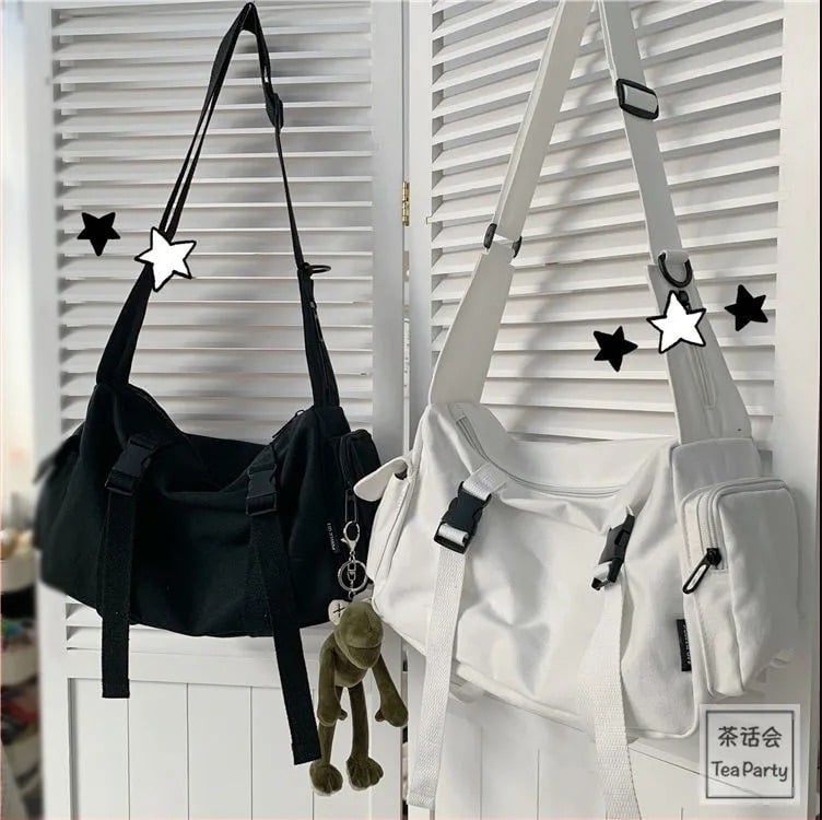 Tote táska – Urban Simplicity stílus, Nylon anyag, vízszintes négyzet alak, cipzár