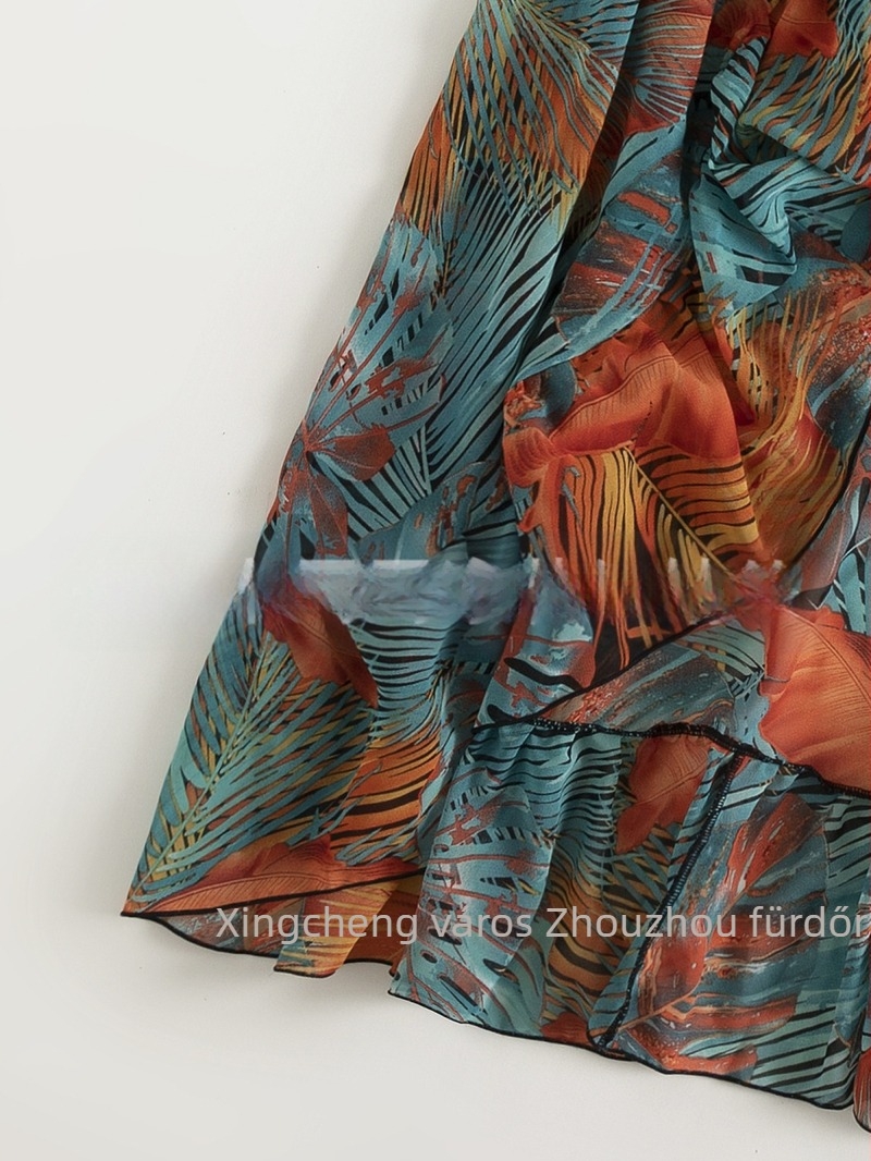 Női virágmintás fürdőruha és áttetsző strandruha; poliészter anyag, 100% poliészter, 230 g/m², úszáshoz alkalmas.