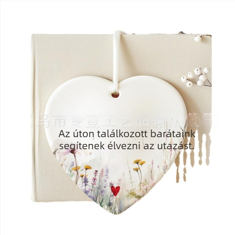 Geometriai formájú barátság-dísz fehér porcelánból