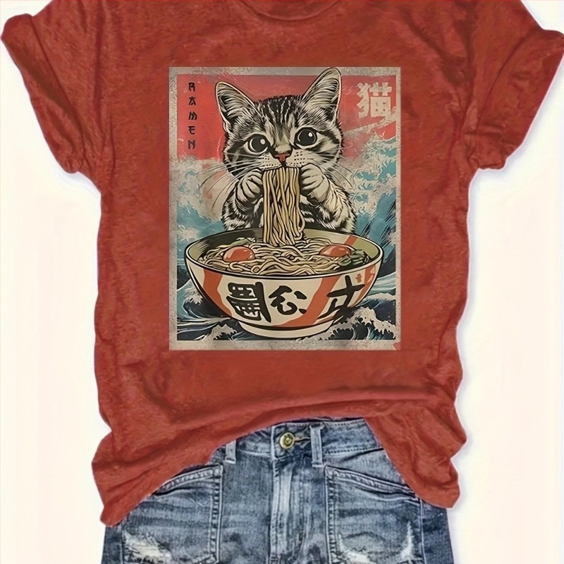 Pamut póló retró anime macska ramen evés mintával, kerek nyakú, rövid ujjú, laza szabás