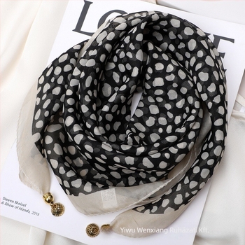 Női leopárdmintás chiffon kendő, négyzet alakú, tavaszi divat, poliészter chiffon