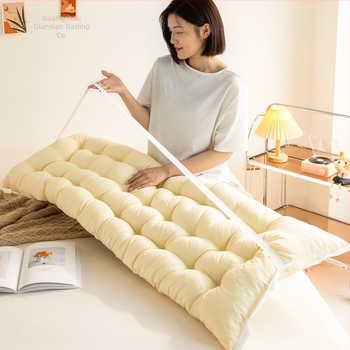 Ágy melletti párnázott háttámla puha borítással, tatami stílus, latex töltet, szétszerelés nélkül mosható, pánttal