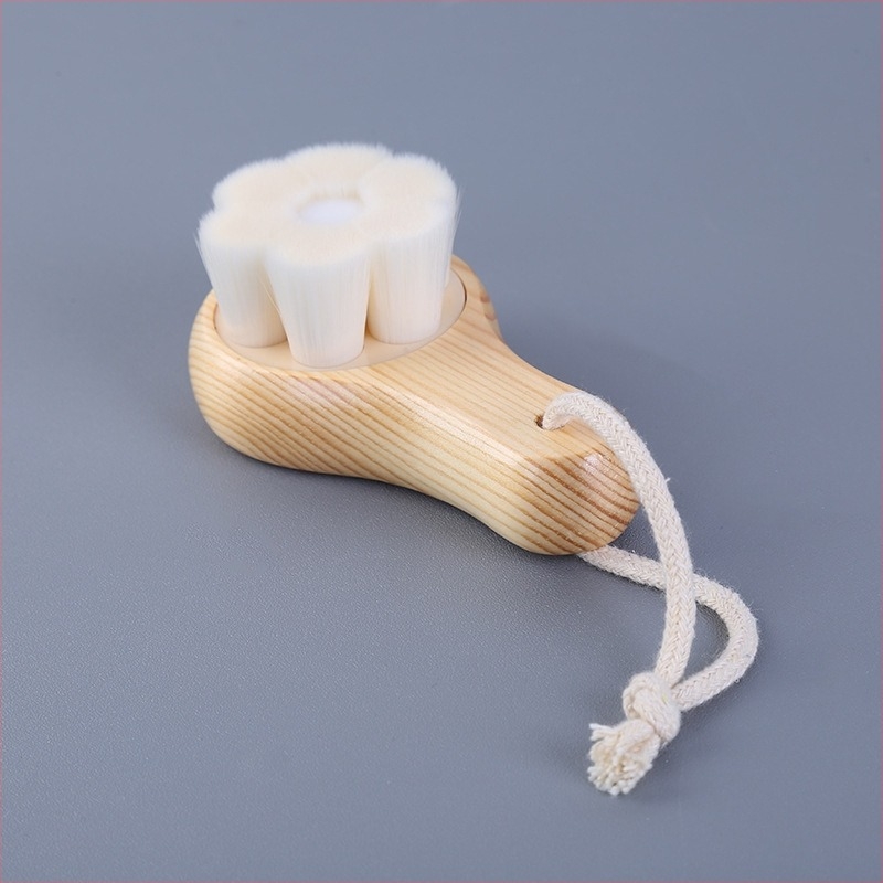 Arctisztító kefe fa nyéllel, kézzel készített, mély pórus tisztítására