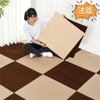 Kereskedelmi öntapadós szőnyeg poliészterből, csíkos mintázat, vidéki stílus, gépi szövés