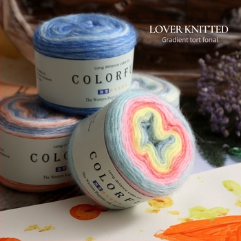 Gradiens színű gyapjúfonal golyó kézimunkához – Spray-spun, közepes vastagság