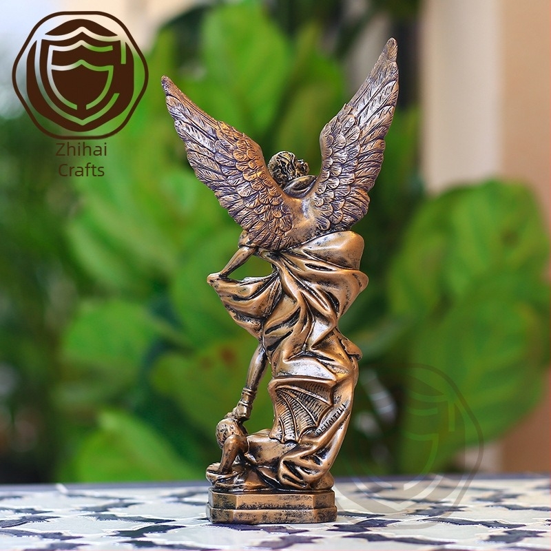 Szent Miliga Angyal figurája, démonölő, 31,5 cm magas, klasszikus bronzszínű, gyantából