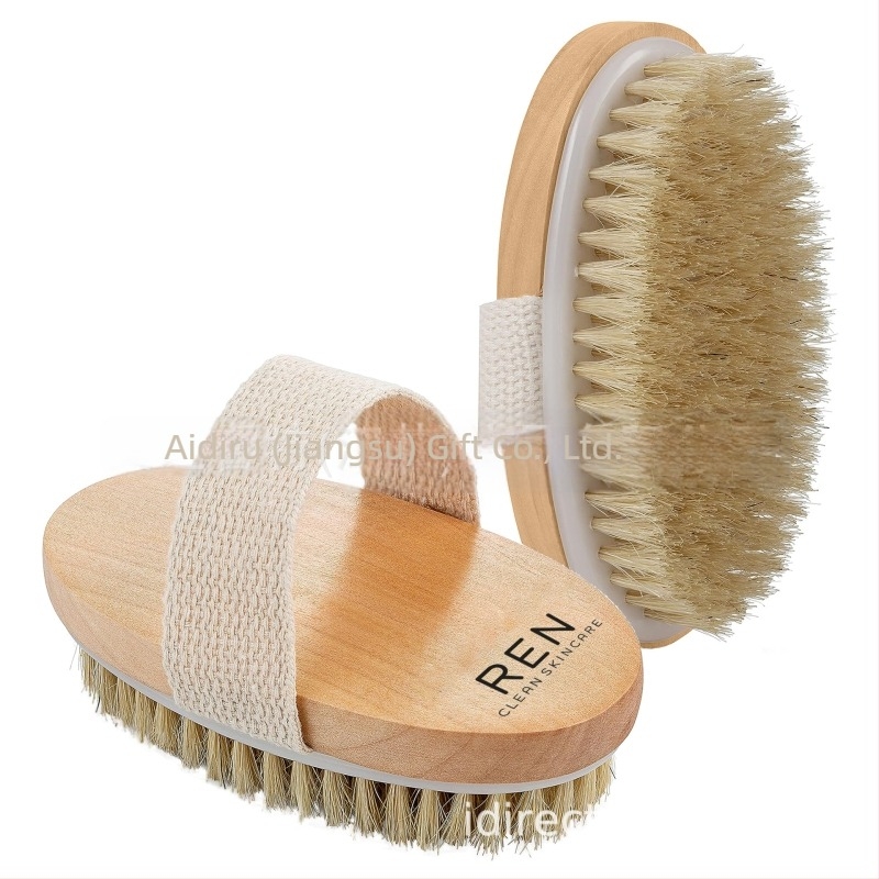 BSH003 bambuszból készült állatszőr-eltávolító ecset, barna sörtékkel, 10–15 cm, lézerrel gravírozott logó