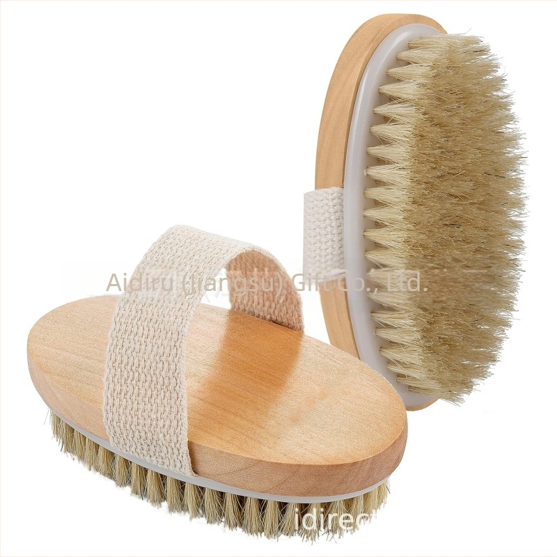 BSH003 bambuszból készült állatszőr-eltávolító ecset, barna sörtékkel, 10–15 cm, lézerrel gravírozott logó