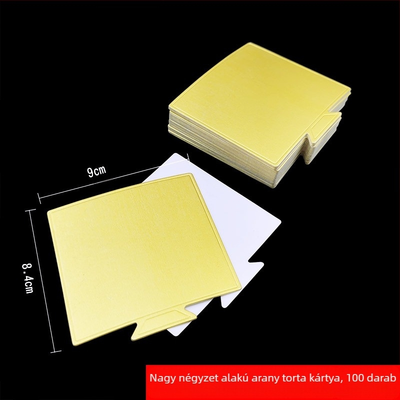Háromszög alakú mousse alap tálca süteményekhez, élelmiszer-minőségű fehér kartonpapír, 350 g/m², arany bevonat, sütőpapír, modern minimalista stílus.