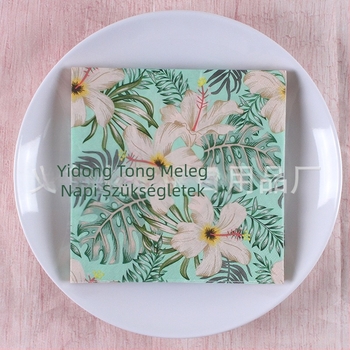 Szalvéta skandináv stílusú trópusi esőerdő mintával, 3 rétegű, virgin fa pulpa, 20 darab, 70 g, logó nyomtatása elérhető