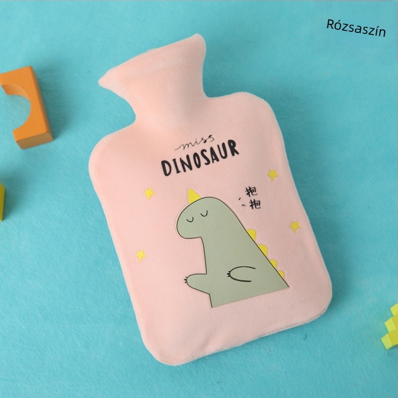 Plüss melegvizes palack vízzel töltve, aranyos design; PVC nagy sűrűségű; melegítés vízzel történik; kézre, lábra, derékra, hasra, fejre és hátulra használható; meleg és hideg kettős használat.