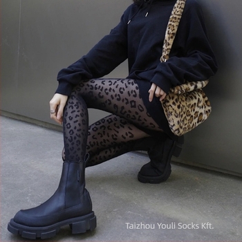 Leopard mintás harisnyanadrág, vintage jacquard, popsiformálás és formázás, 15D nylon