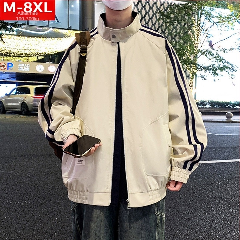 Álló galléros dzseki szalag részlettel, cipzárral, szélálló poliészter anyagból, lazán szabott