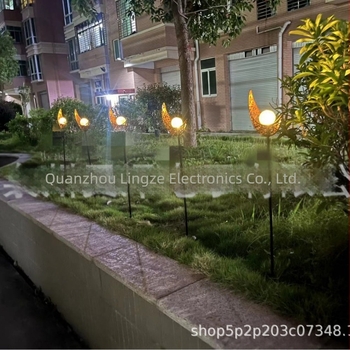 Napelemes kerti lámpa kovácsoltvas hold mintával – LED 0.5W, IP65, 6–12 óra, Modell LZBK-TY-23001