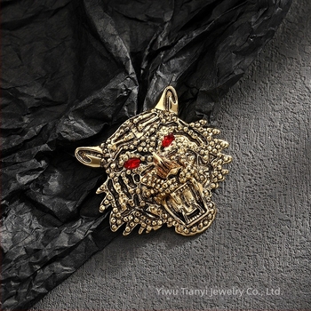 Tigris fejű bros - cinkötvözet, elektroplakálás, uniszex dekoráció