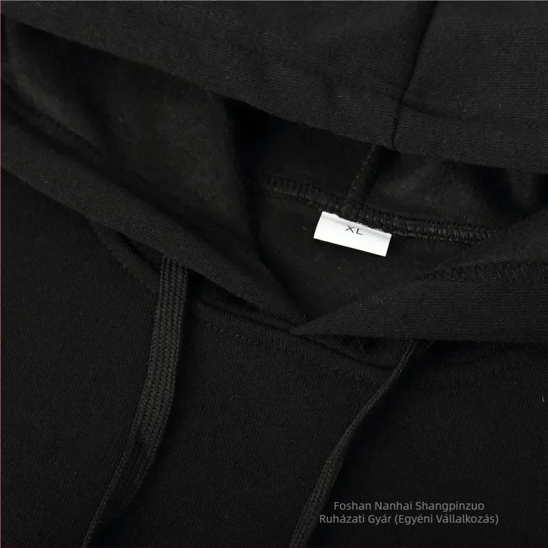 Kapucnis pulóver mintával, álló gallérral, téli szezonra, poliészter 81-90% (Álló gallér; Mintázat; Téli szezon; Poliészter 81-90%)