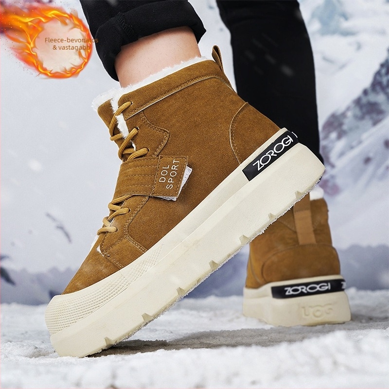 Férfi téli Martin csizmák fleece béléssel — PU felső rész, gumírozott talp, szár magassága 3–7 cm, EVA belső talp, Slip-On / Pull-On zárás