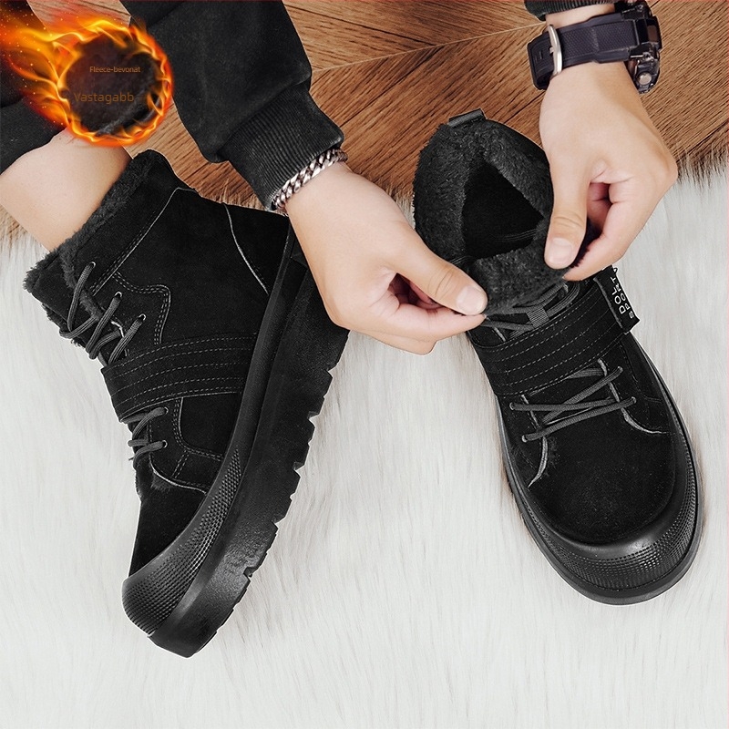 Férfi téli Martin csizmák fleece béléssel — PU felső rész, gumírozott talp, szár magassága 3–7 cm, EVA belső talp, Slip-On / Pull-On zárás