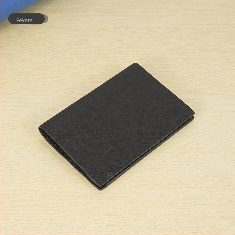 Zolanc valódi bőr útlevél tartó, kétszintes marhabőr, 2 hajtásos kialakítás, uniszex, több kártya rekesz, poliészter bélés