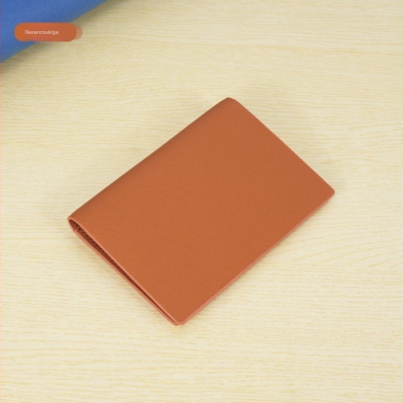 Zolanc valódi bőr útlevél tartó, kétszintes marhabőr, 2 hajtásos kialakítás, uniszex, több kártya rekesz, poliészter bélés