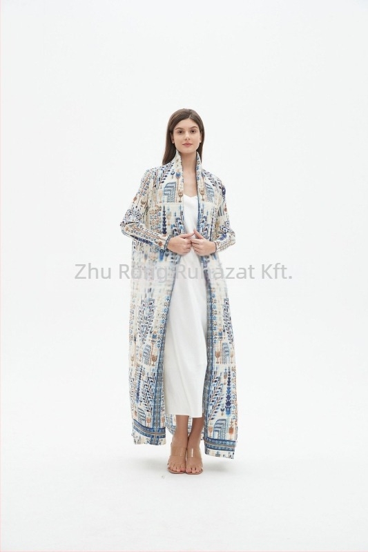 Női hosszú abaya virágos hímzéssel, crinkle textúrájú poliészter anyag, hosszú ujjú