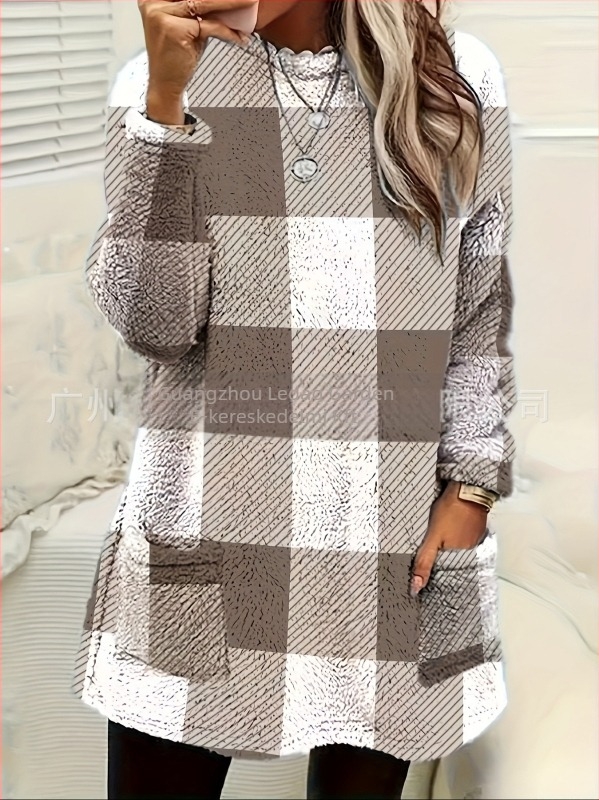 Hosszú ujjú kötött poliészter pulóver kockás mintával, kerek nyakú, zsebbel, laza szabású