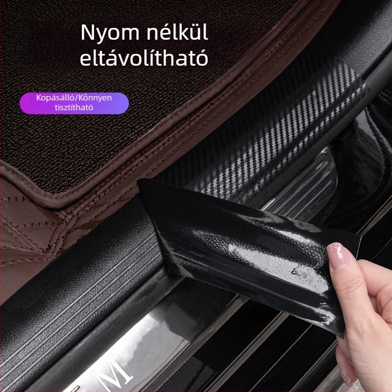Szénszálas textúrájú egyoldalas küszöbvédő matrica – autókhoz, univerzális, maradványmentes, ütközésvédő csík