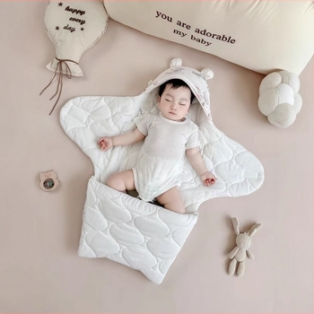 Újszülött: swaddle takaró 100% pamut lábnyílásokkal, anti-kopás alvózsák, pillangó minta, három az egyben, őszi-téli szezonra