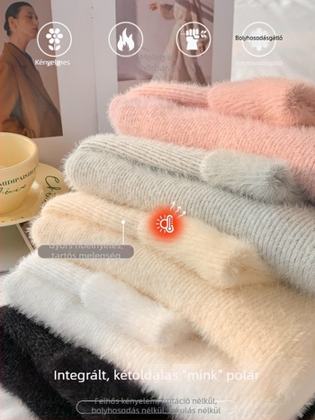 Női vastagított velúr anyagú pulóver fleece-bélésével, kerek nyakkal, fehér, őszi-téli 2025