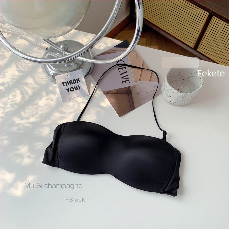 Szatén-nailon melltartó, levehető dupla vállpántokkal, teljes kosár, vékonyan formázott kosár, merevítő nélkül