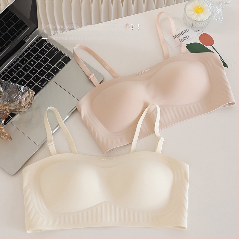 Bandeau melltartó Push-Up, vékony formázott kosarak, teljes kosár, levehető dupla vállpántok, hátoldali négy sor zár