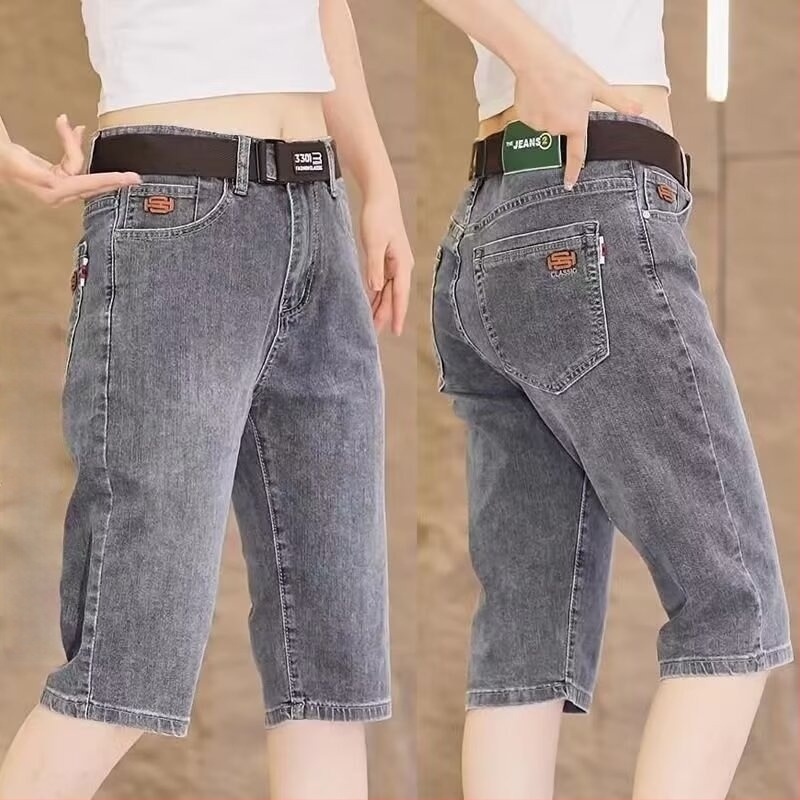 Férfi denim rövidnadrág, kissé elasztikus, középméret hossz, egyenes szabás, cipzáras zárás, mosott hatású