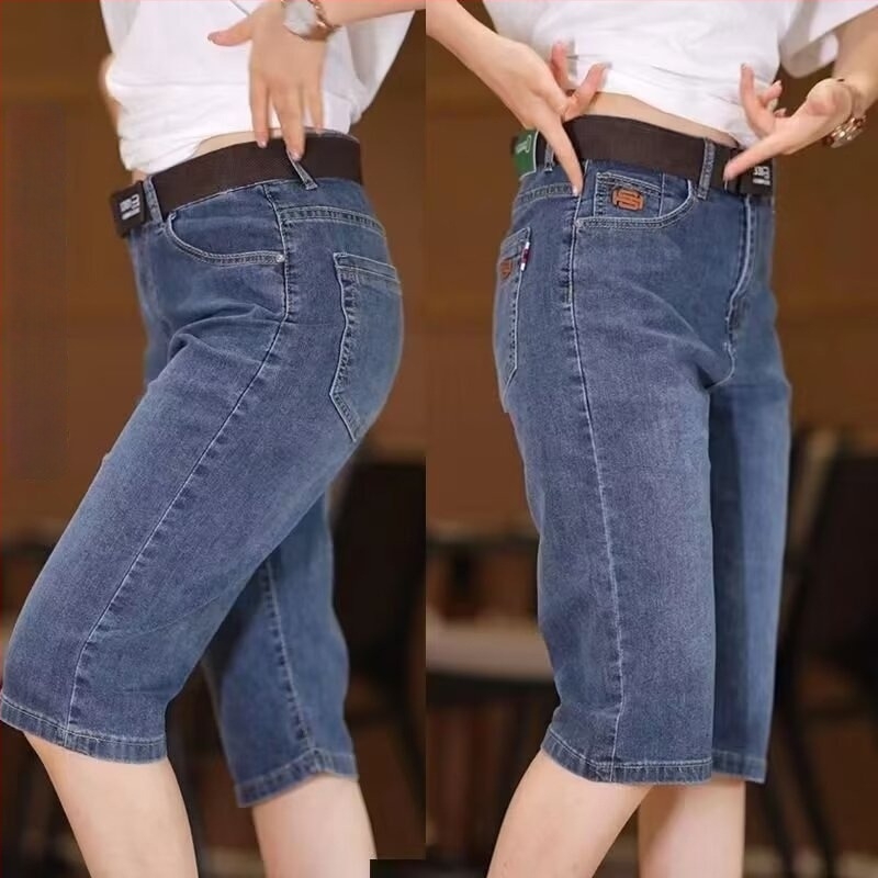 Férfi denim rövidnadrág, kissé elasztikus, középméret hossz, egyenes szabás, cipzáras zárás, mosott hatású