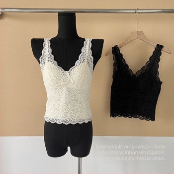 Pamut csipkés bralette 3/4-es kosárral, V-nyakú, virágos csipke, rögzített vállpántok, külső ruházatként is viselhető