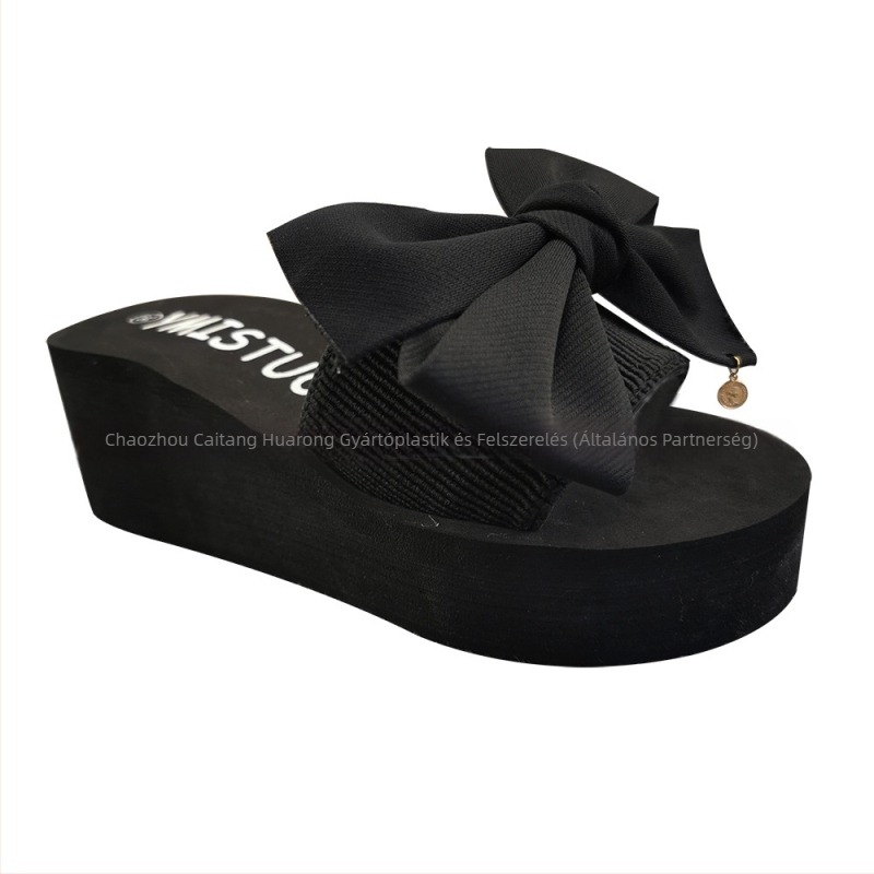 Thong szandál klínnel, EVA felsőrész, gumírozott talp, 3–5 cm sarokmagasság, csúszásmentes