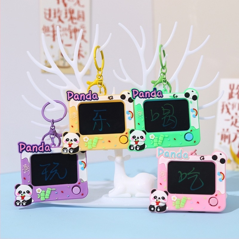 Kulcstartó Panda Graffiti – PVC Puha Anyag – Rajzfilm Stílus – Márka Yin Zhe – Ajándék